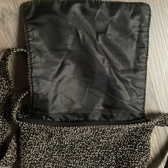 Vintage cream and black woven crossbody purse - Picture 5 of 5